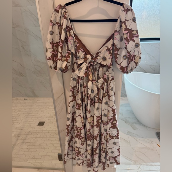 Abercrombie Floral Puff Sleeve Dress- size small - Picture 5 of 5